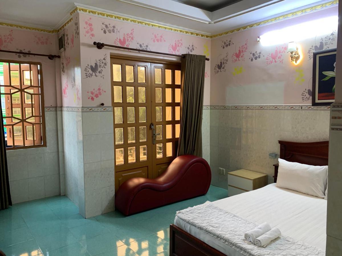 Minh Tuan Hotel Ho Chi Minh City Exterior photo